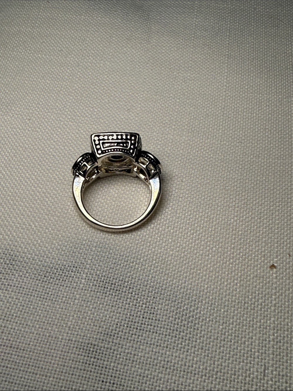 Lotti Dotties | Square Interchangeable Magnetic Ring | Silver Tone Size 7 - Picture 3 of 4